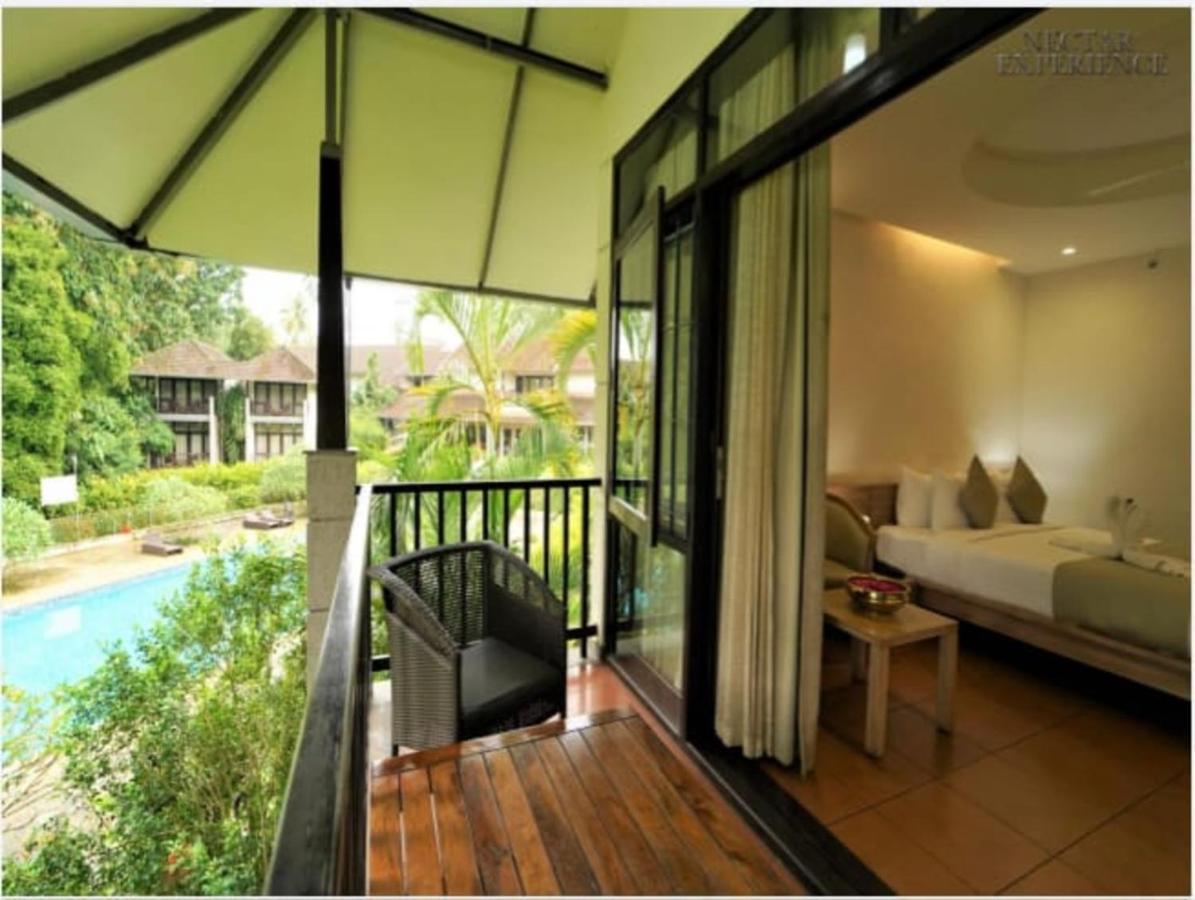 Hotel Whispering Waters Malayāttūr Exterior foto
