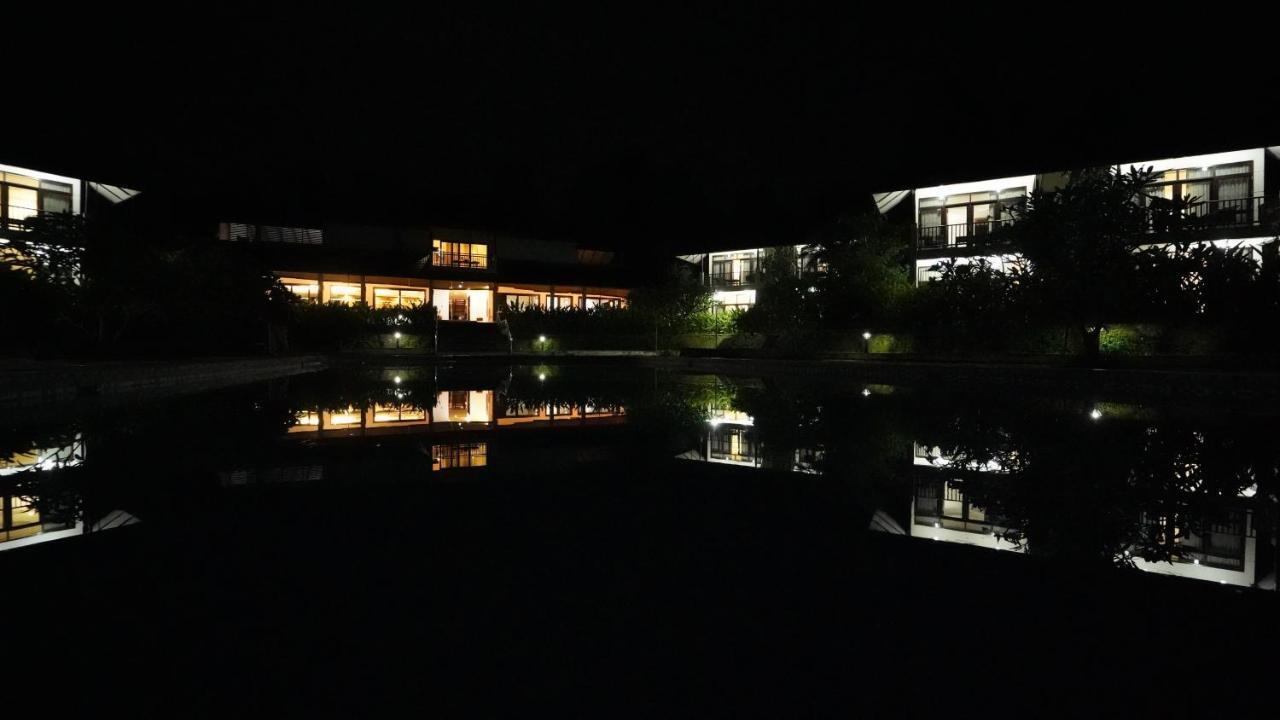 Hotel Whispering Waters Malayāttūr Exterior foto